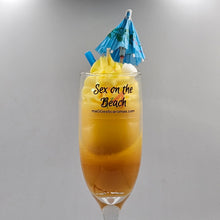 Load image into Gallery viewer, Champagne Daiquiri Cocktail Candle